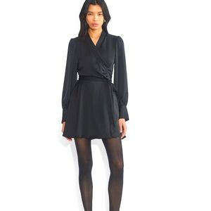 NWT Aritzia Babaton Hyde Mini in black satin size M